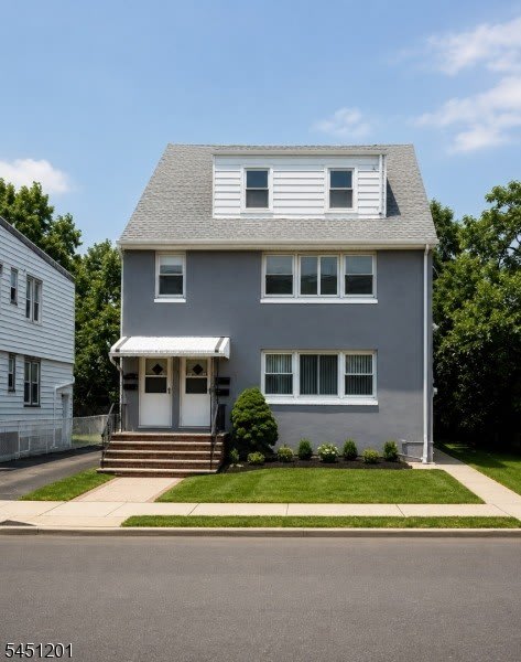 114 King St – photo 1 of 9