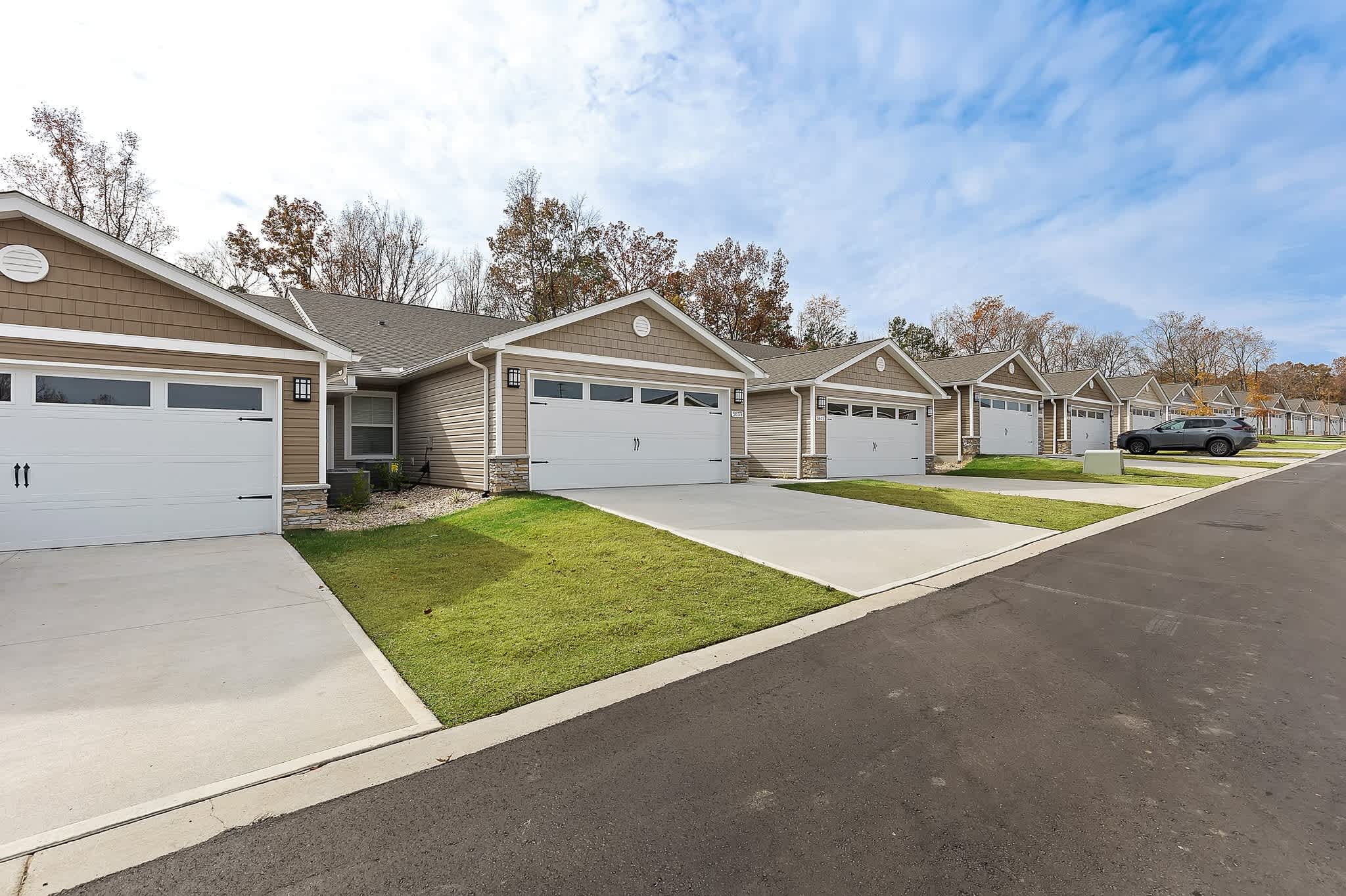 Redwood Fox River Grove – photo 1 of 22