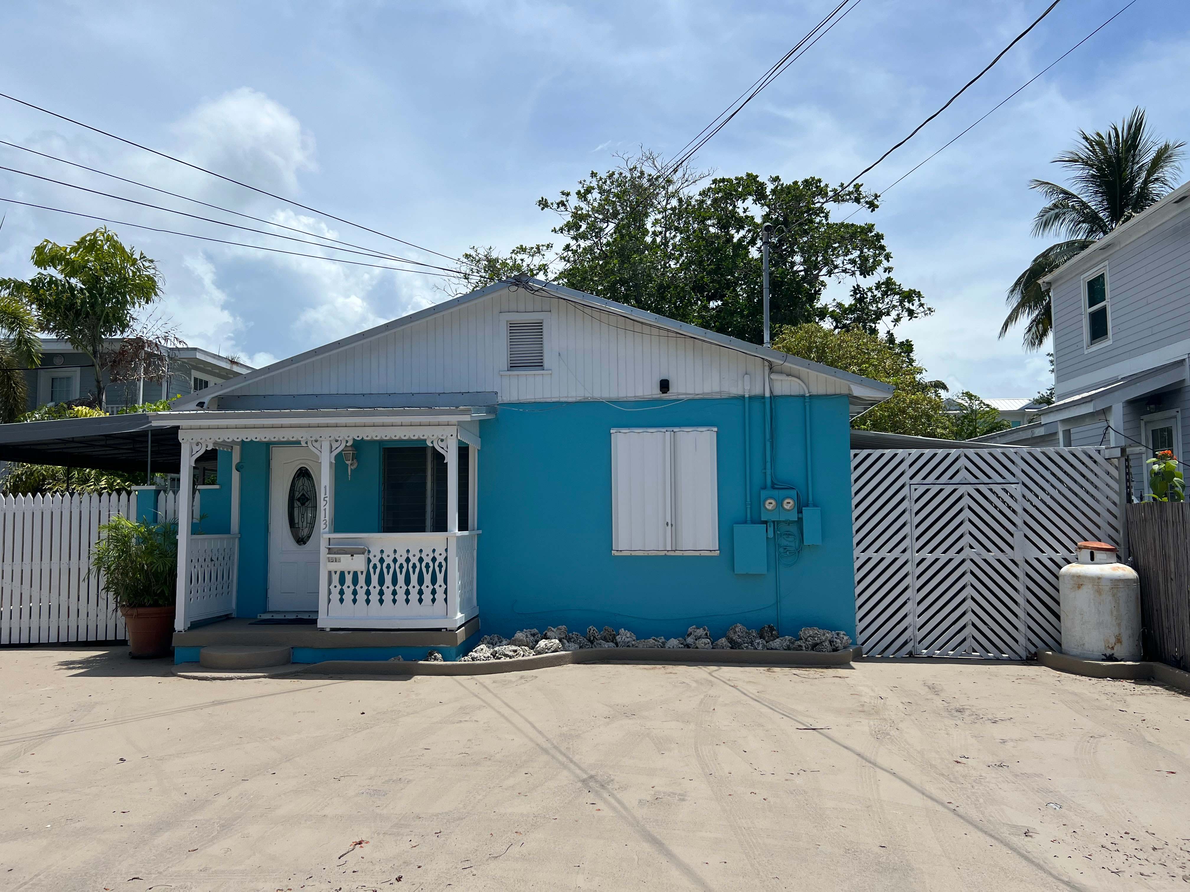1513 Josephine St – photo 1 of 51
