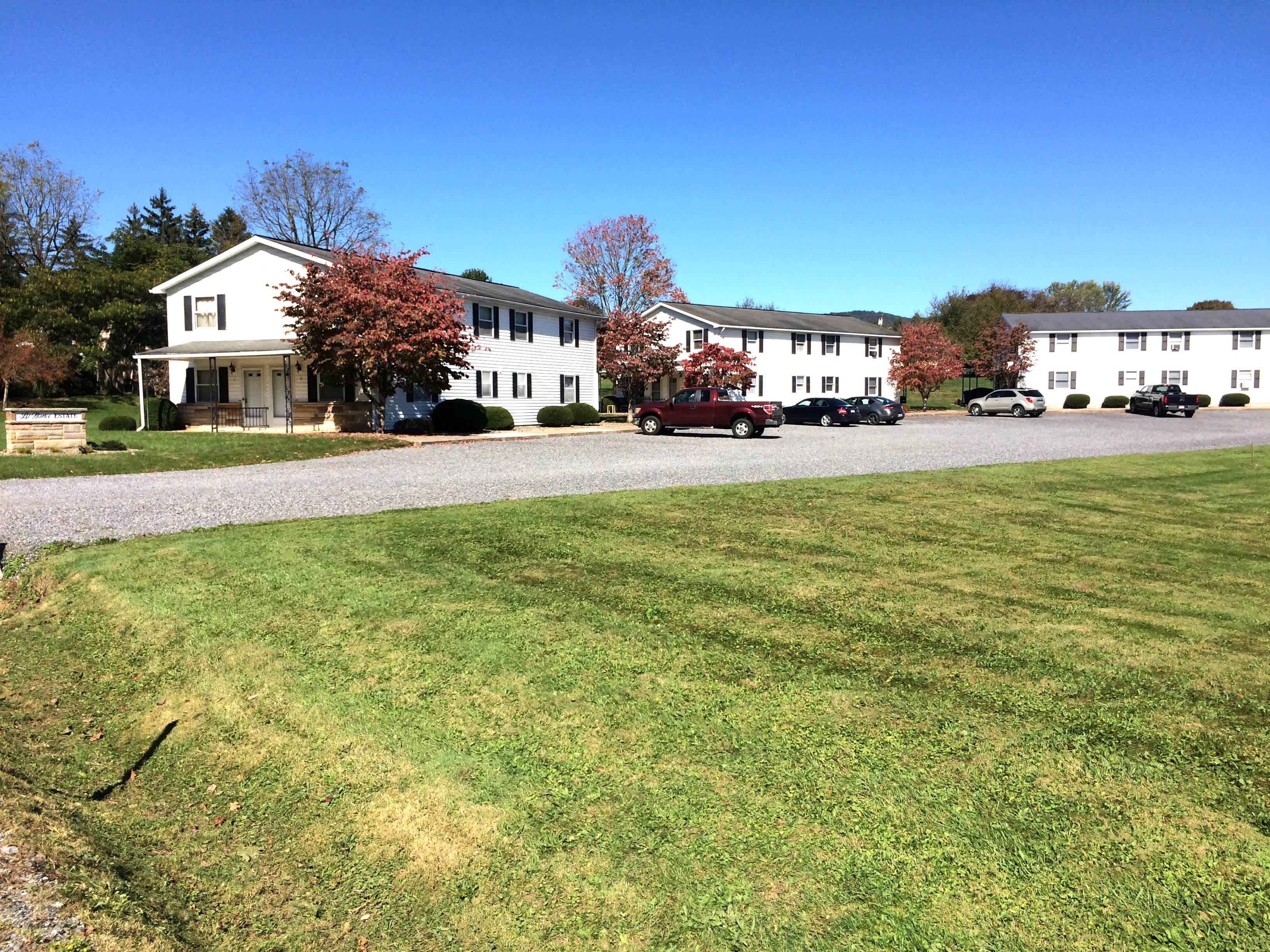 424 Tipton Road – photo 1 of 8