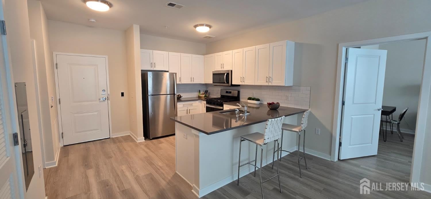 211 Henderson I – photo 1