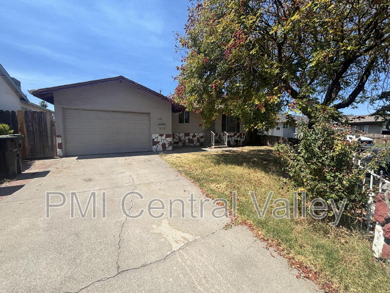 1451 Denver Avenue – photo 1