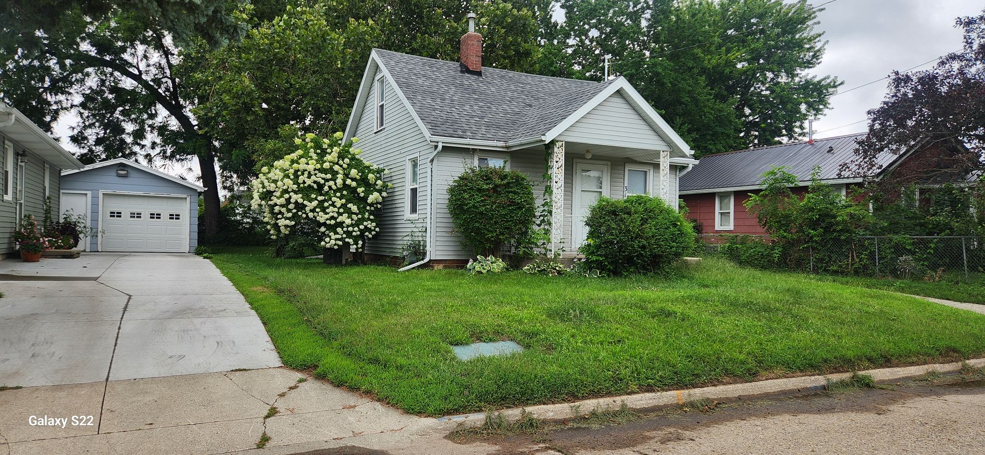 3 Bed 1 Bath Home for Rent – photo 1