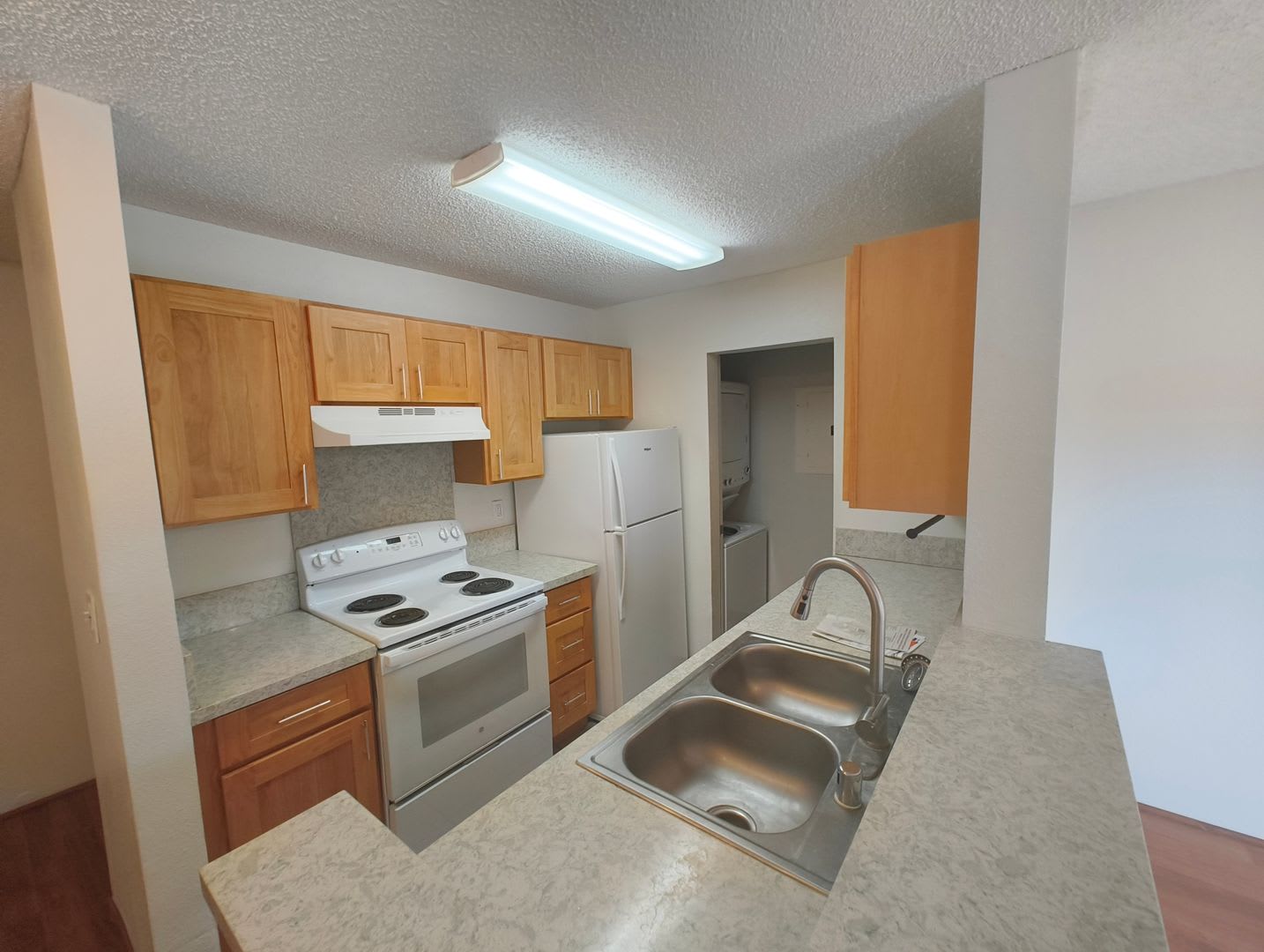 Spacious 3BR/2BA in Mililani – photo 1 of 11