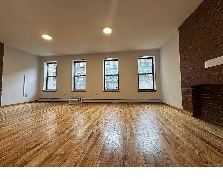 364 West 45th – photo 1