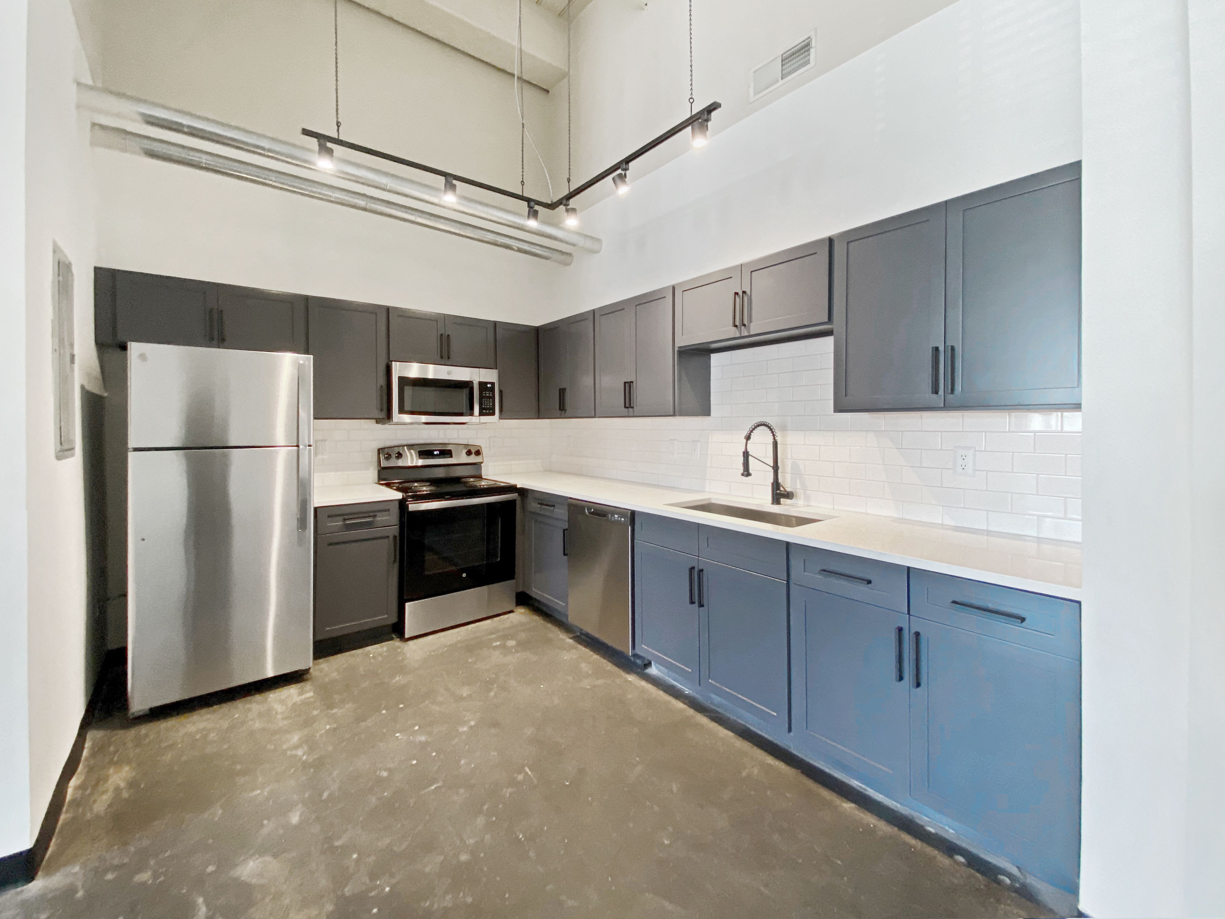 Lofts at Riverwalk – photo 1