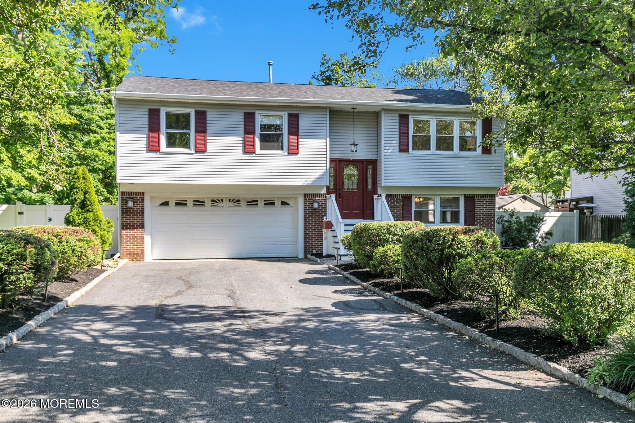 53 Field Avenue – photo 1