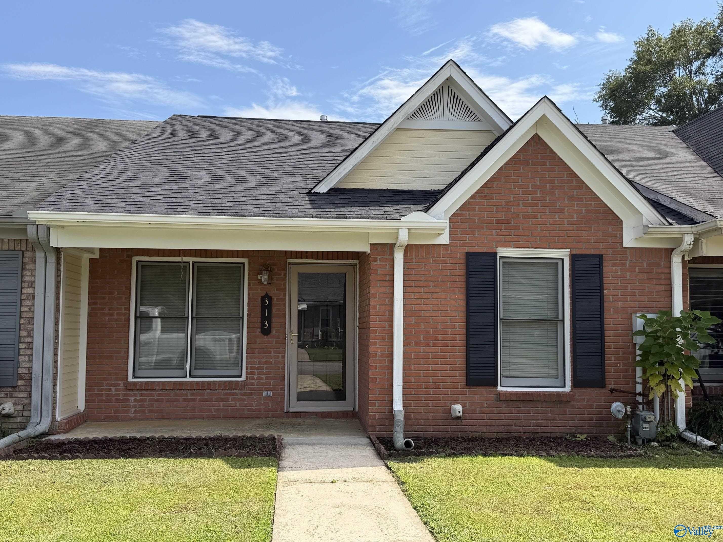 313 Woodridge Drive – photo 1