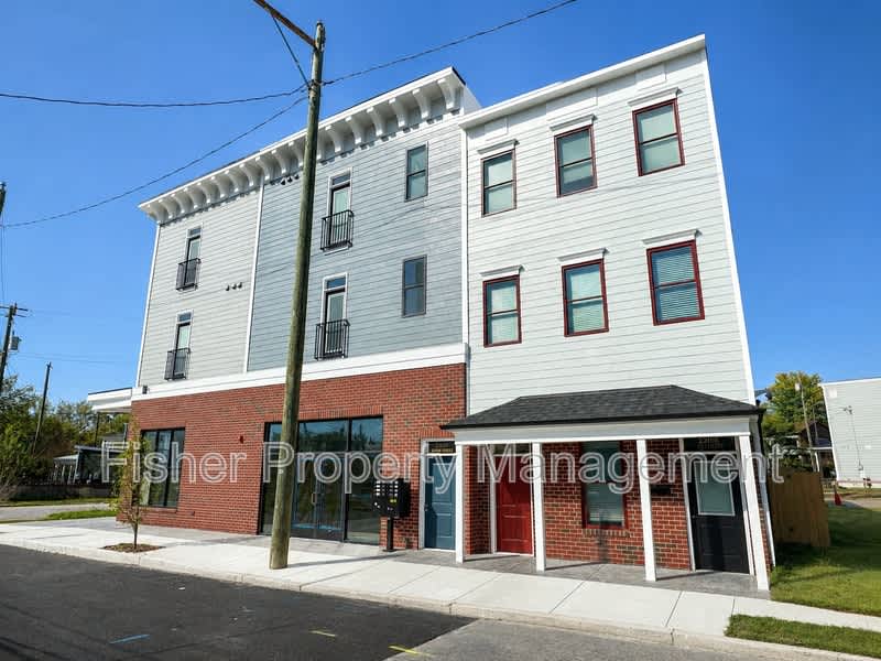 2202 Carrington Street – photo 1