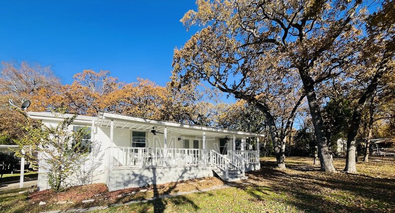 223 Sunray Street – photo 1 of 32