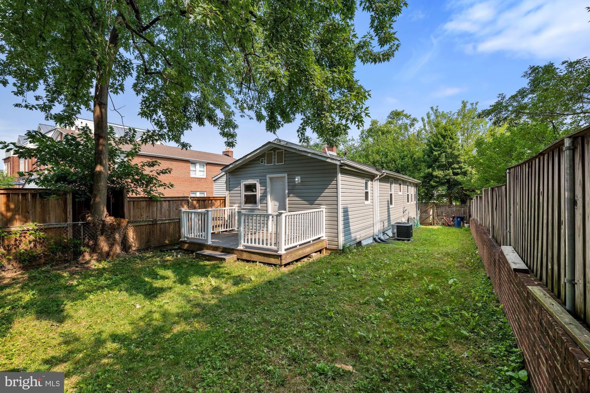 109 E Reed Avenue – photo 1