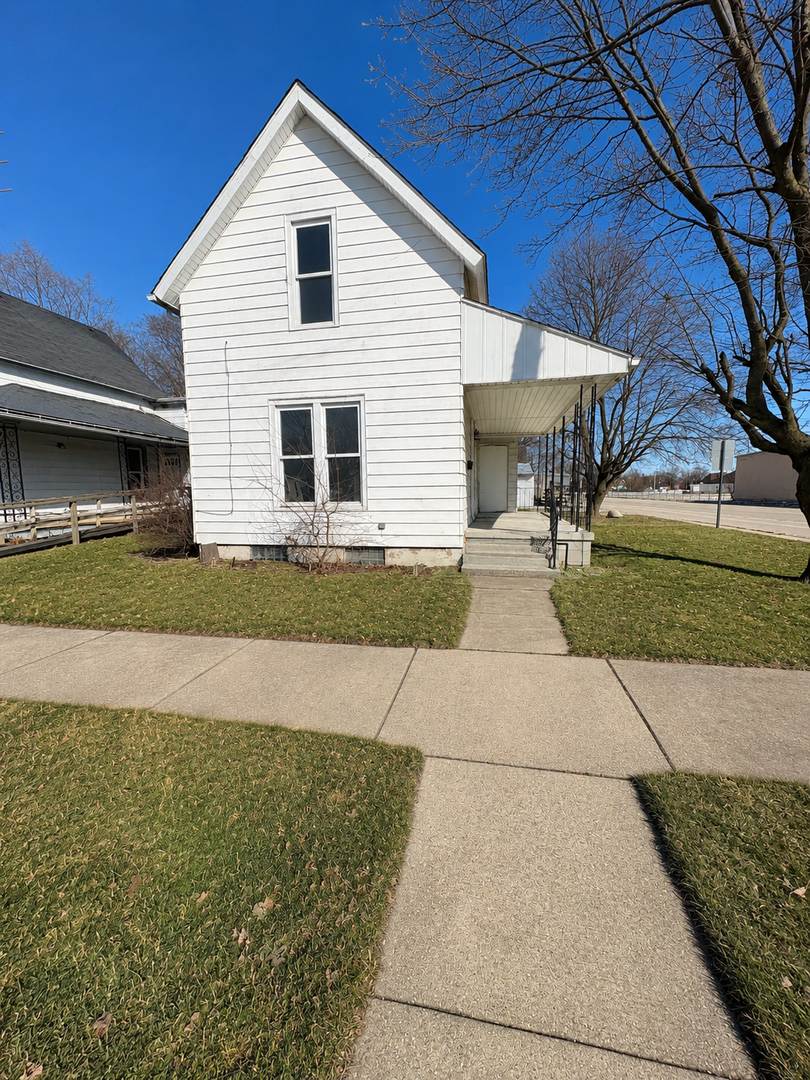 3 bedroom 1 bathroom House – photo 1