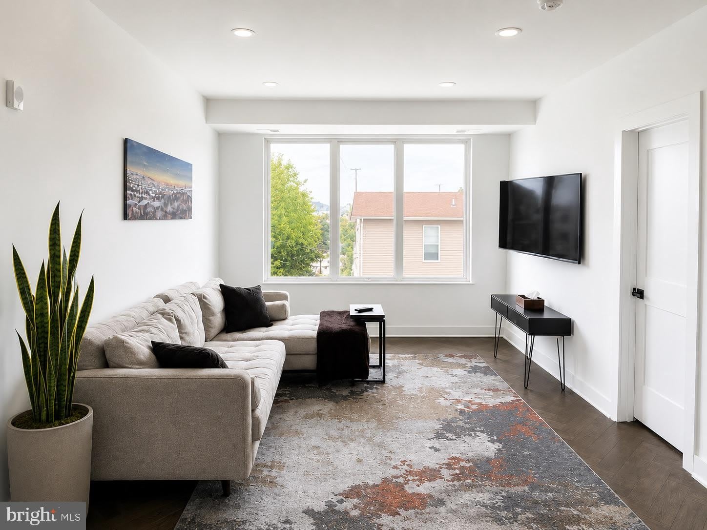 1001 BRYANT Street NE – photo 1
