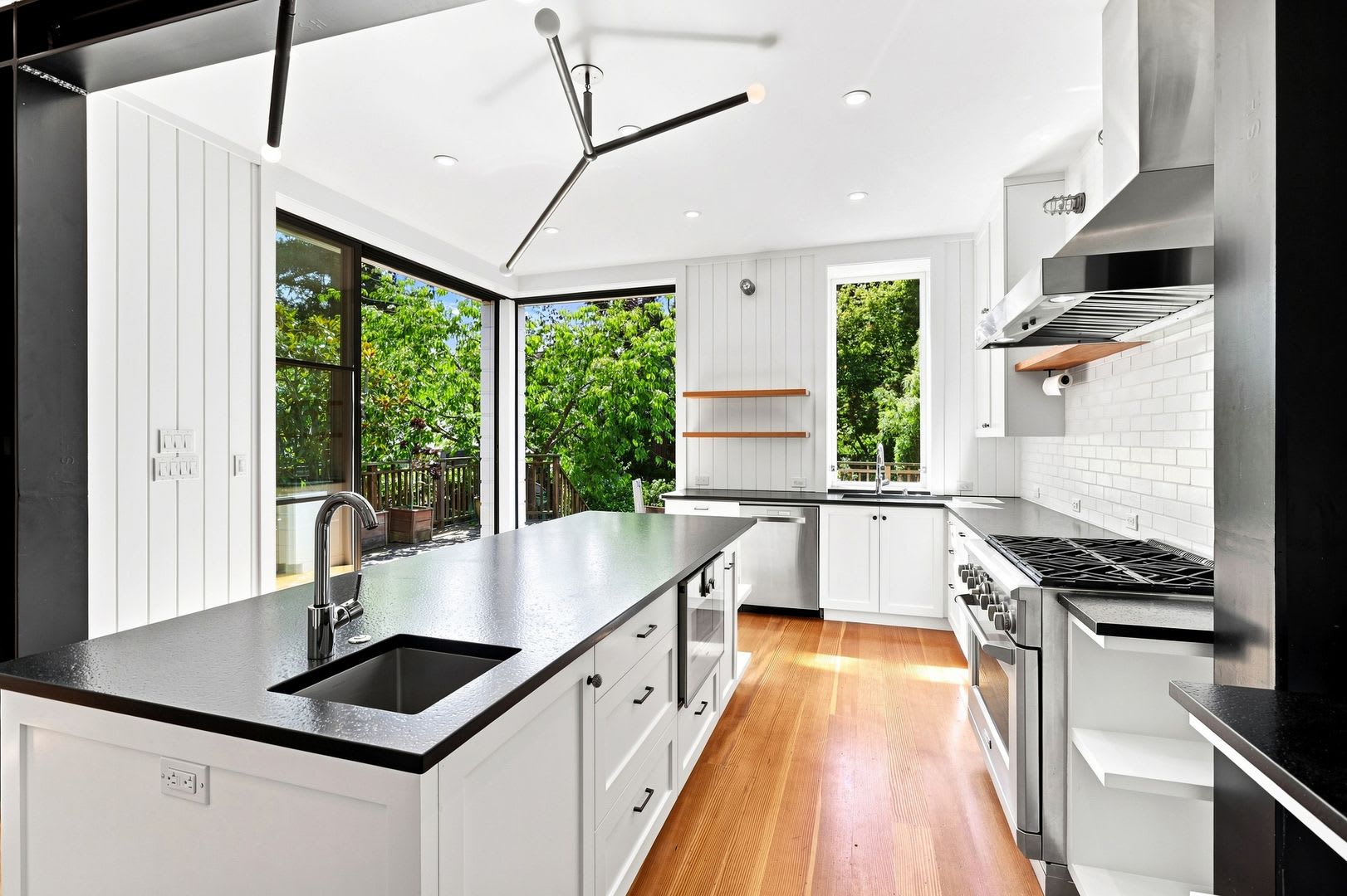 Beautifully Updated Three Bedroom Plus Bonus Room Home In The Mission Please Contact For Showing Schedule – photo 1