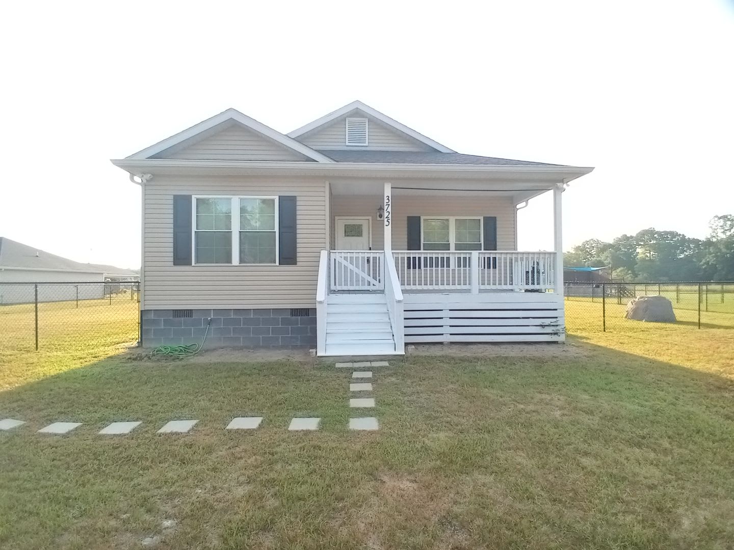 3725 Pinewood Road – photo 1 of 41