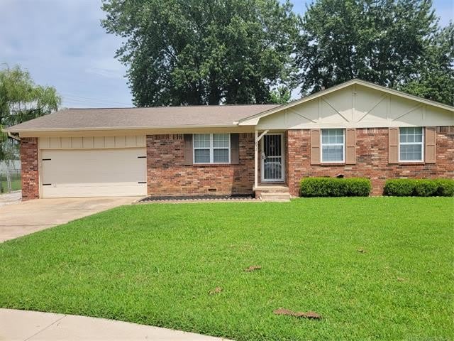 652 E Main Street – photo 1 of 15