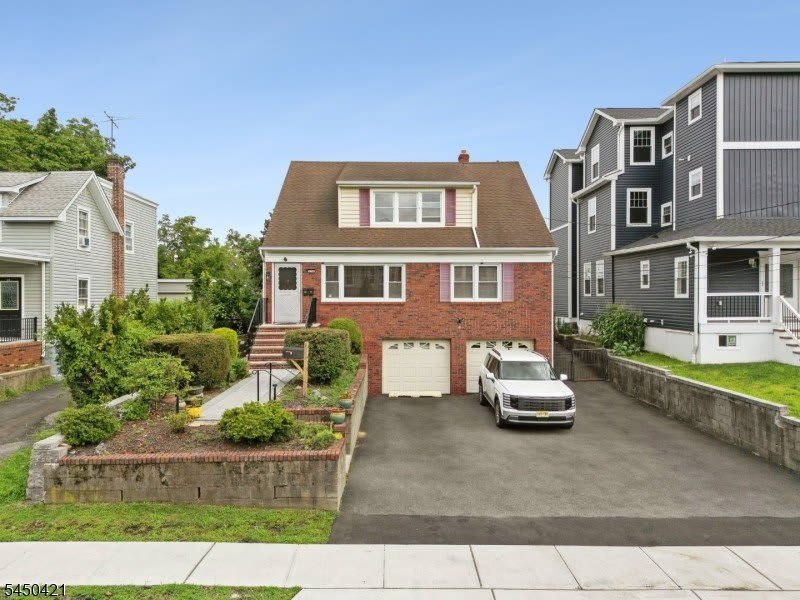 416 S Valley Rd – photo 1