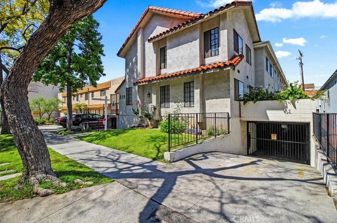 219 N Isabel St – photo 1