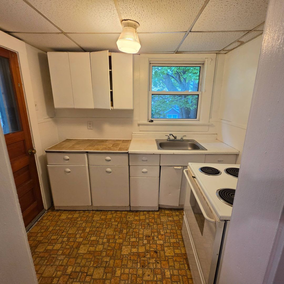 1904 Highland Ave 2 – photo 1 of 4