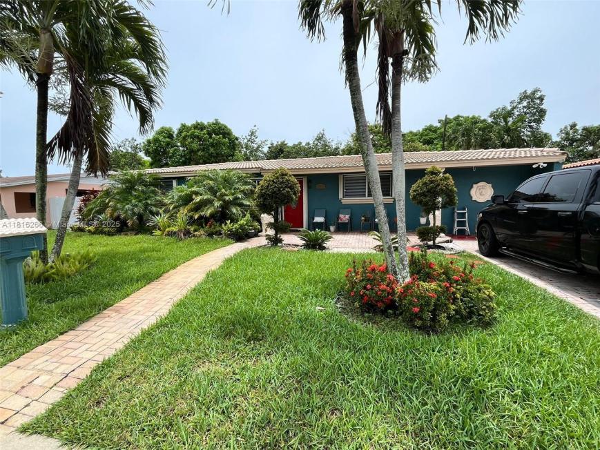 1320 NW 134th – photo 1