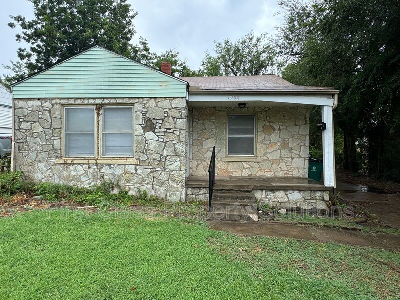 1904 Ne 25Th St – photo 1