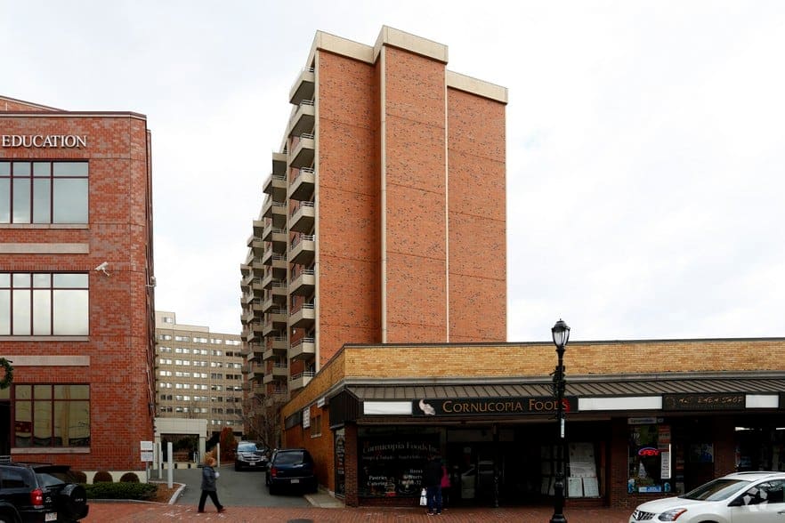 Pleasant Plaza – photo 1 of 169