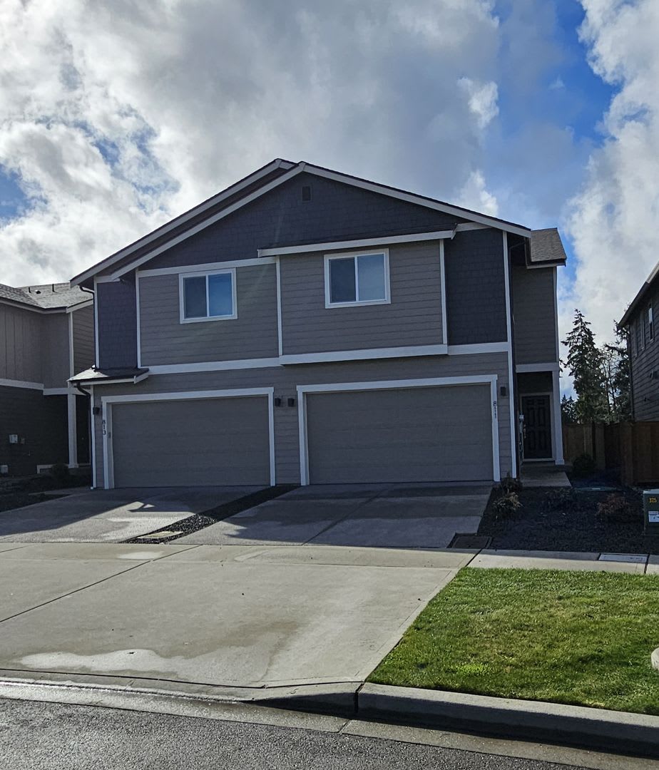 New 4 Bedroom Duplex In Lacey – photo 1 of 289