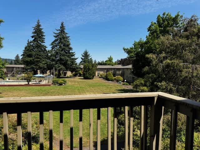 Gateway Village – photo 1