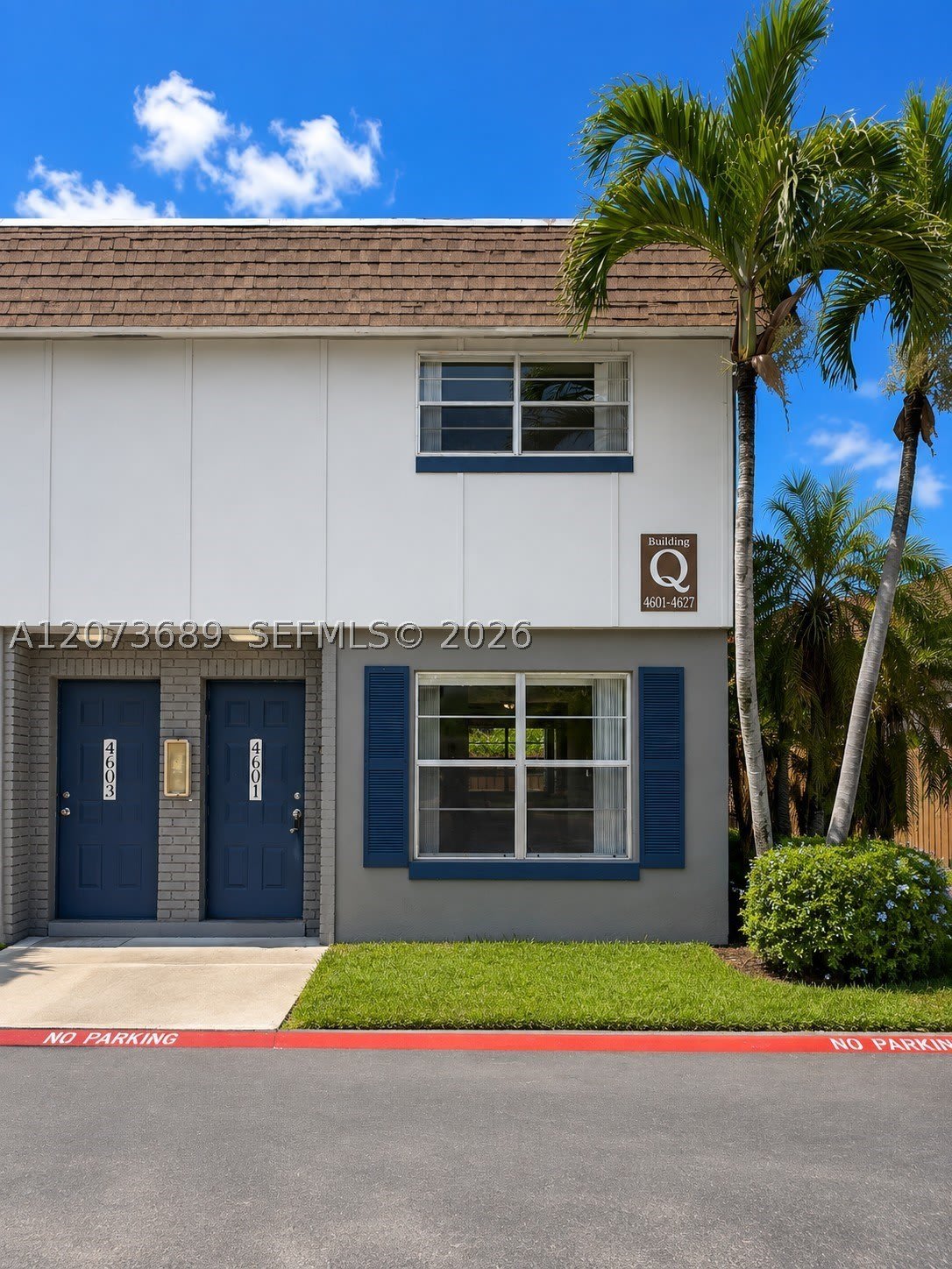 4601 NW 9th Dr – photo 1
