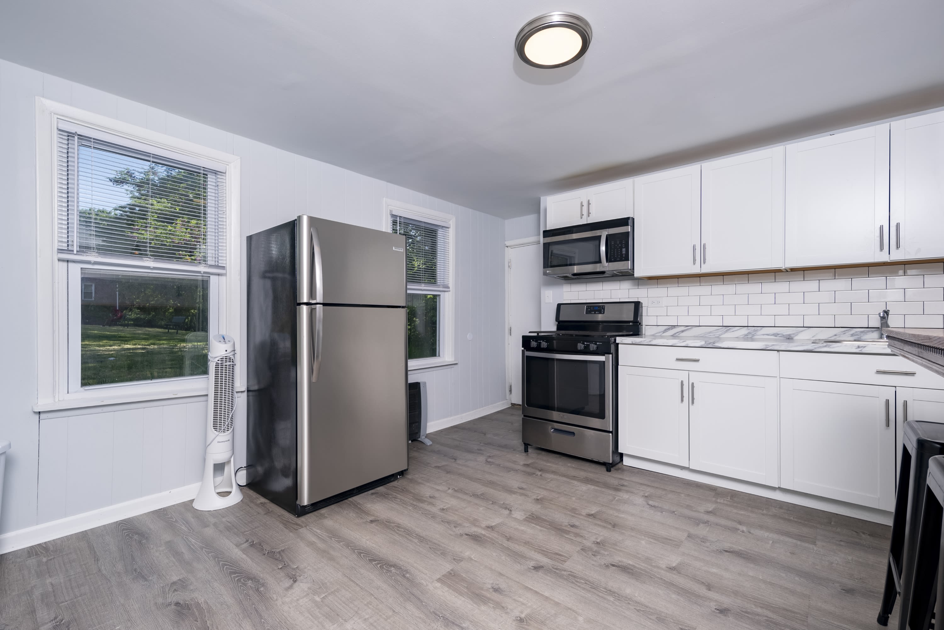 195 9th Street – photo 1 of 24
