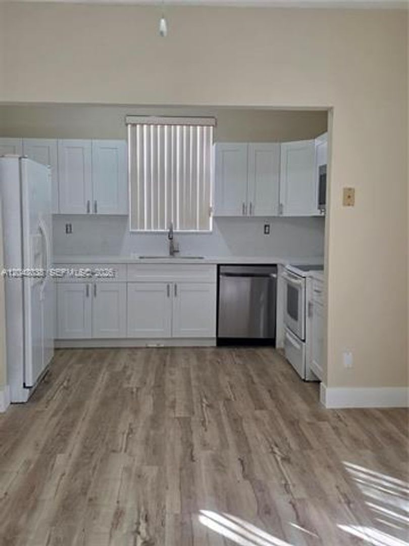 2926 SW 26 St # 2926, Miami, FL 33133 – photo 1