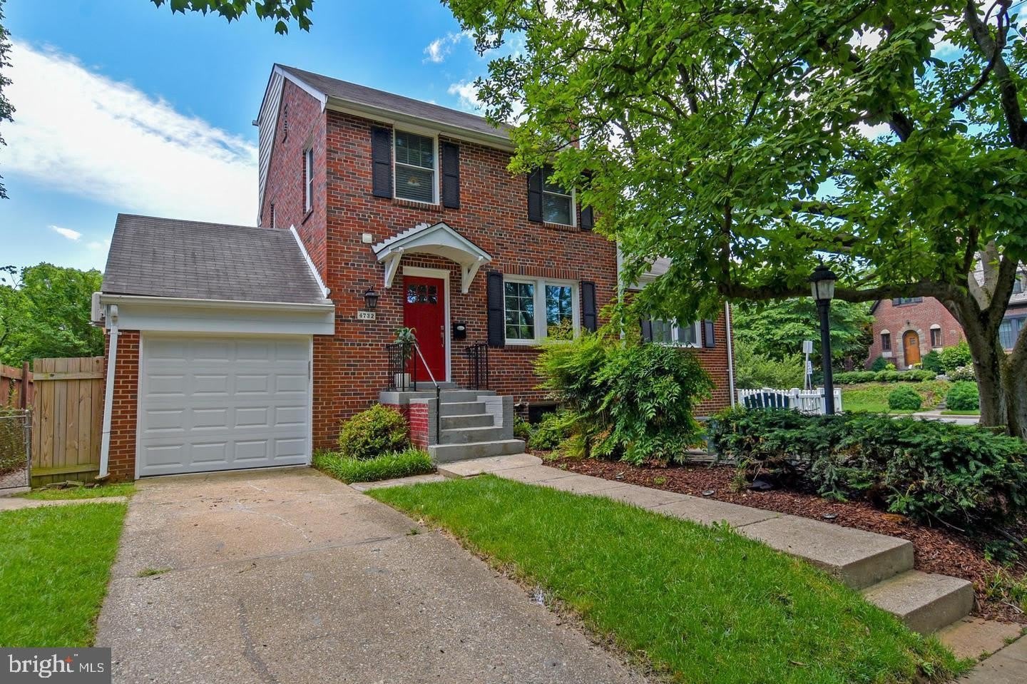 4732 ELLICOTT Street NW – photo 1