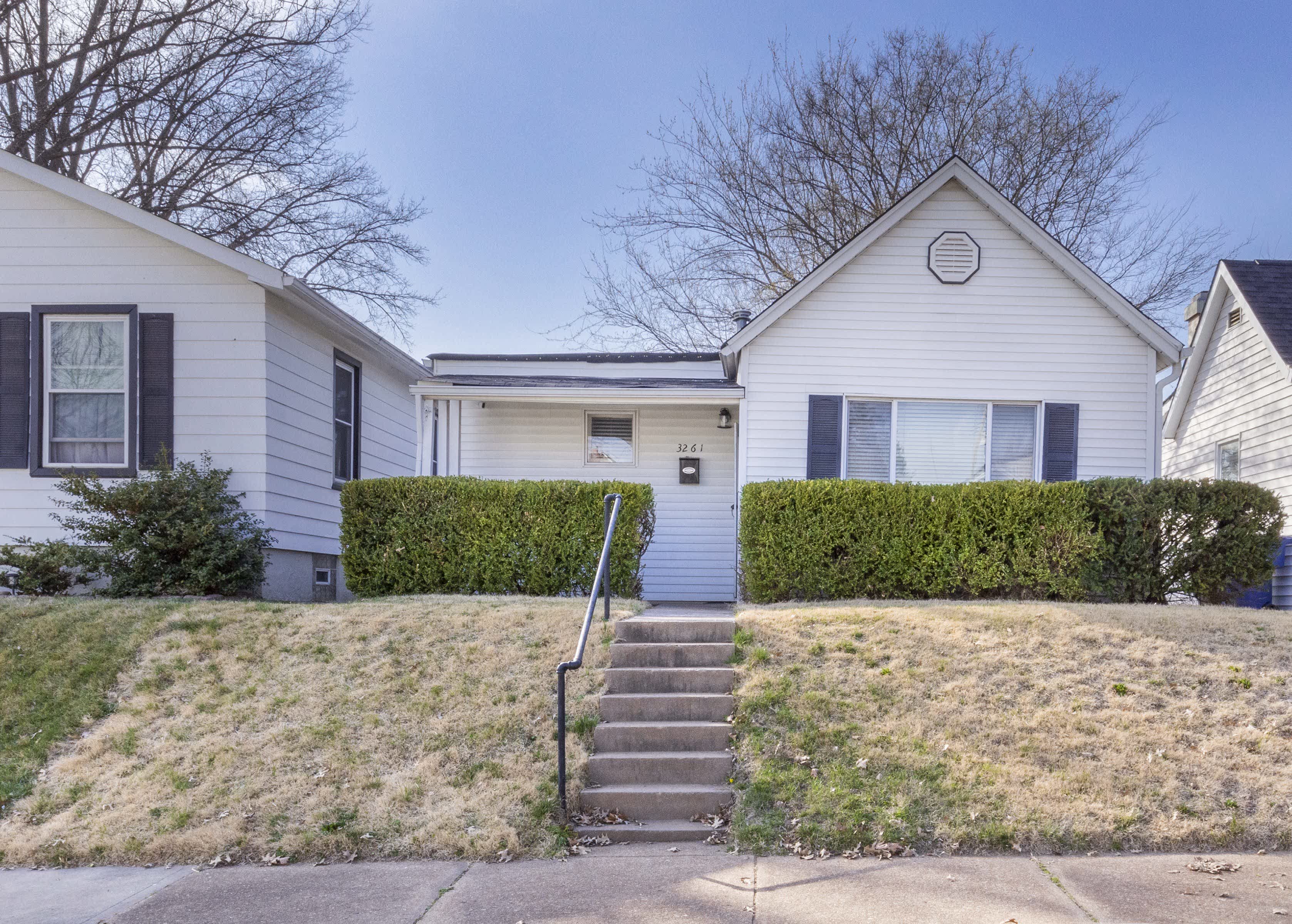 3261 Jasper Park – photo 1 of 15
