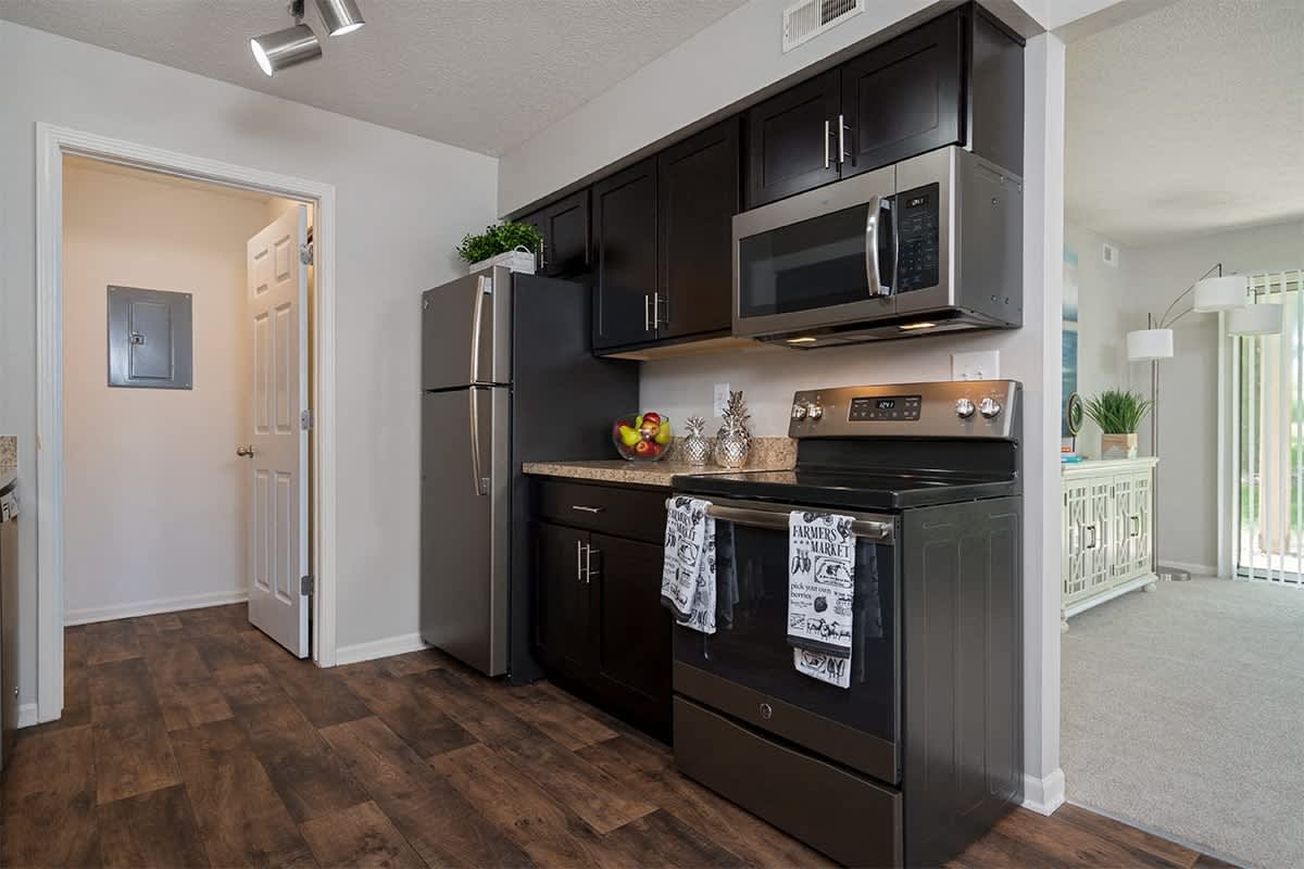 Beacon Lake Apartments – photo 1 of 25