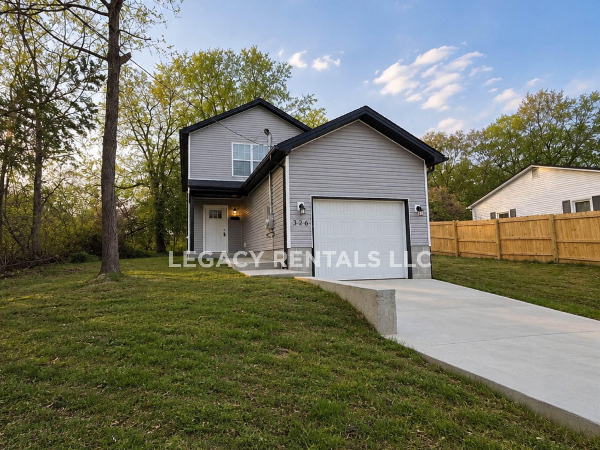 326 Elm Street – photo 1