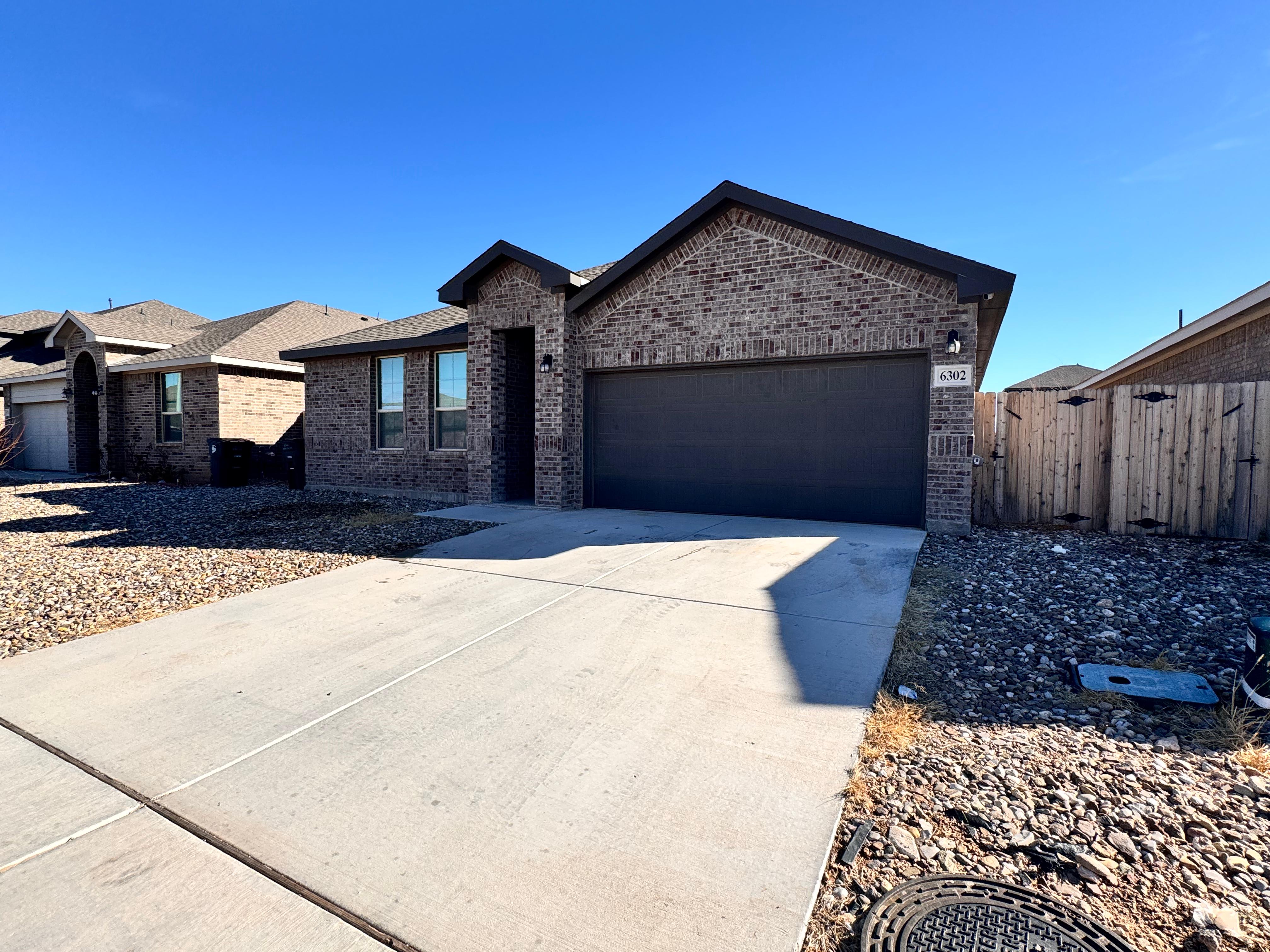 6302 Oracle Drive – photo 1