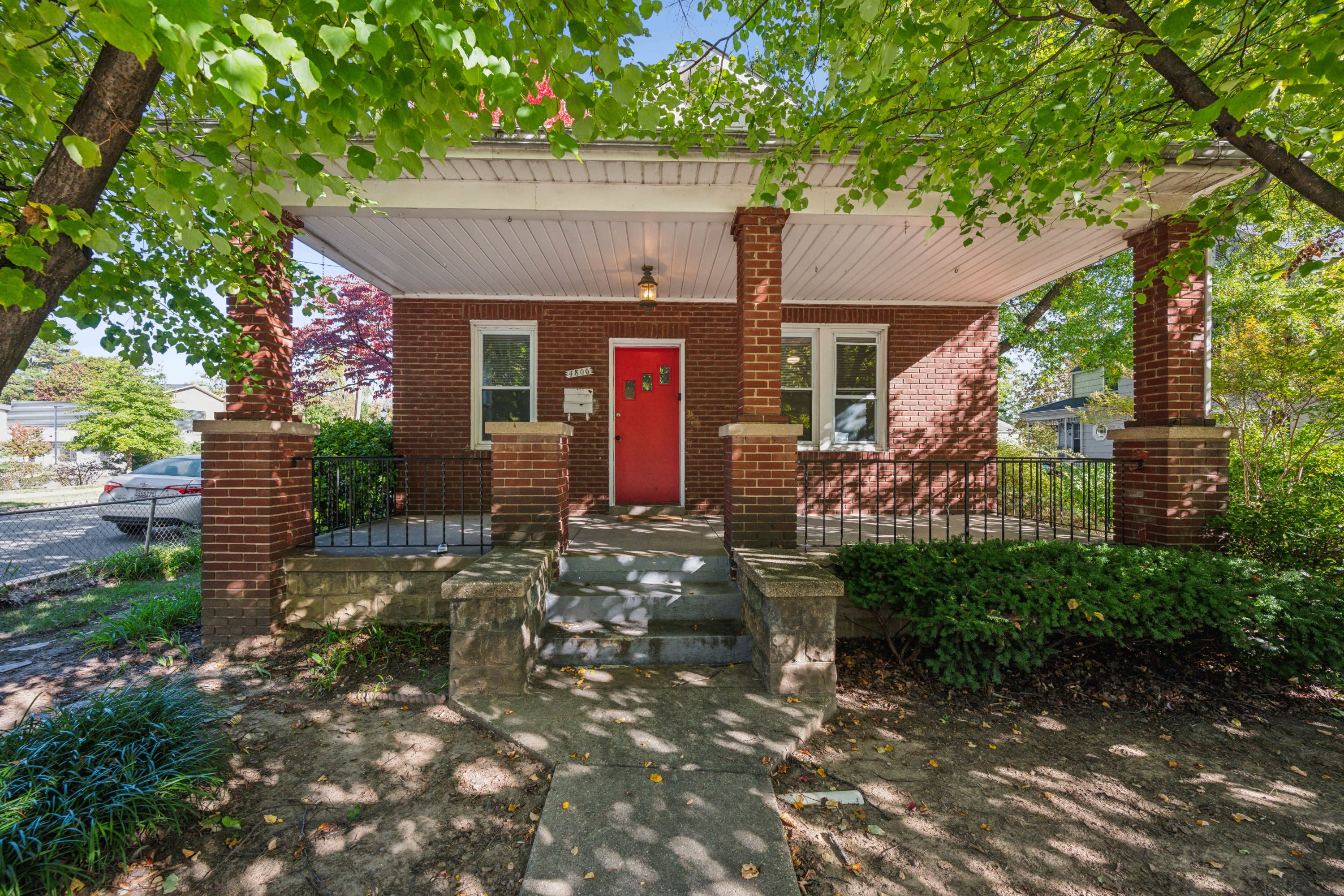 4800 Berwyn Road – photo 1