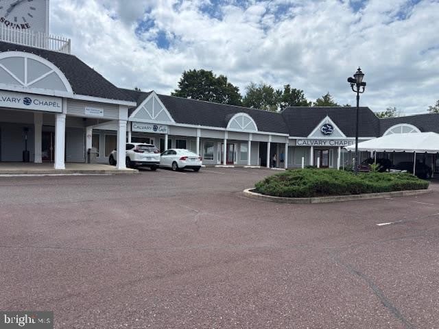 150 E BUTLER Avenue – photo 1 of 3