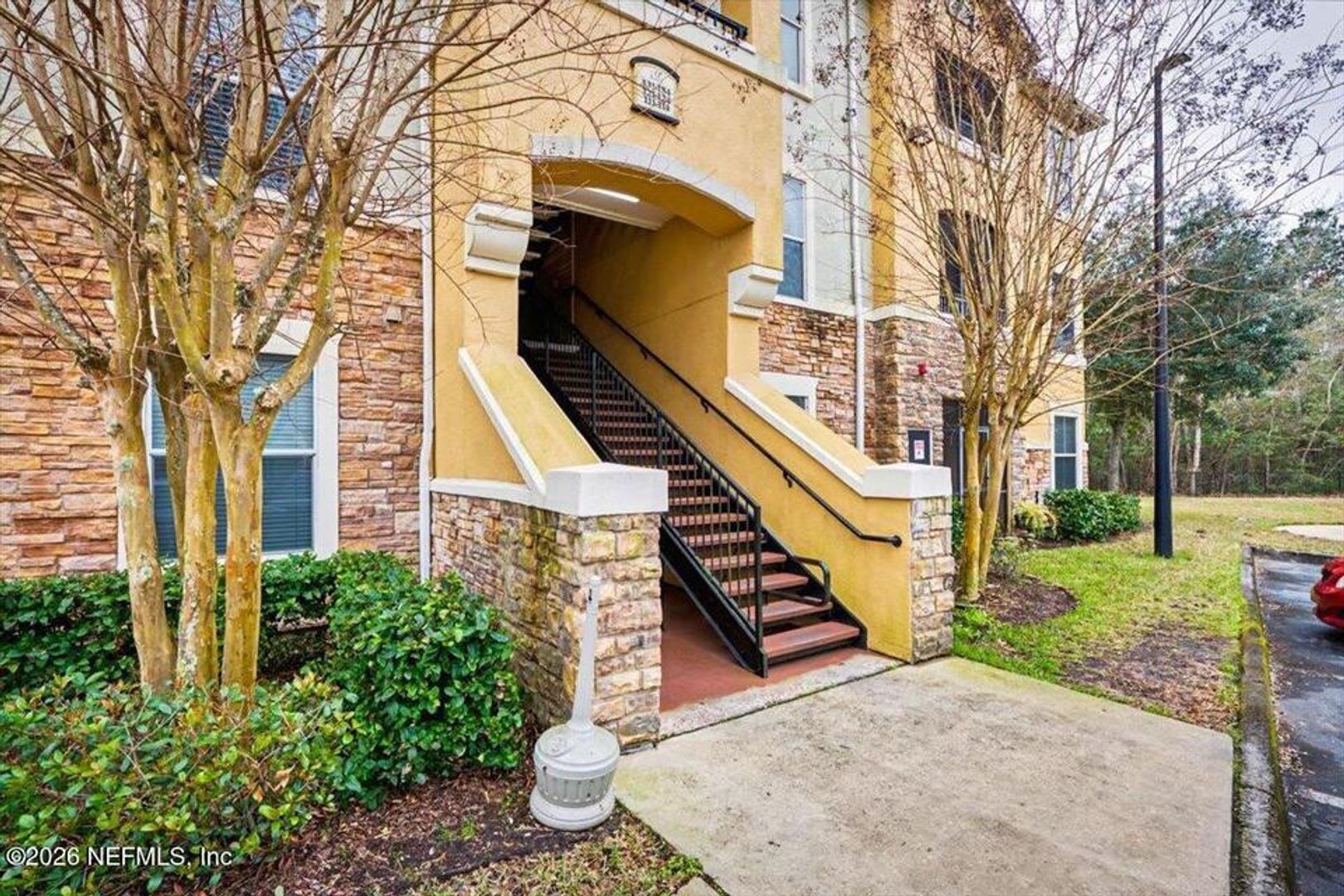 Spacious 3BR/2BA Gated Condo with Resort-Style Amenities! – photo 1