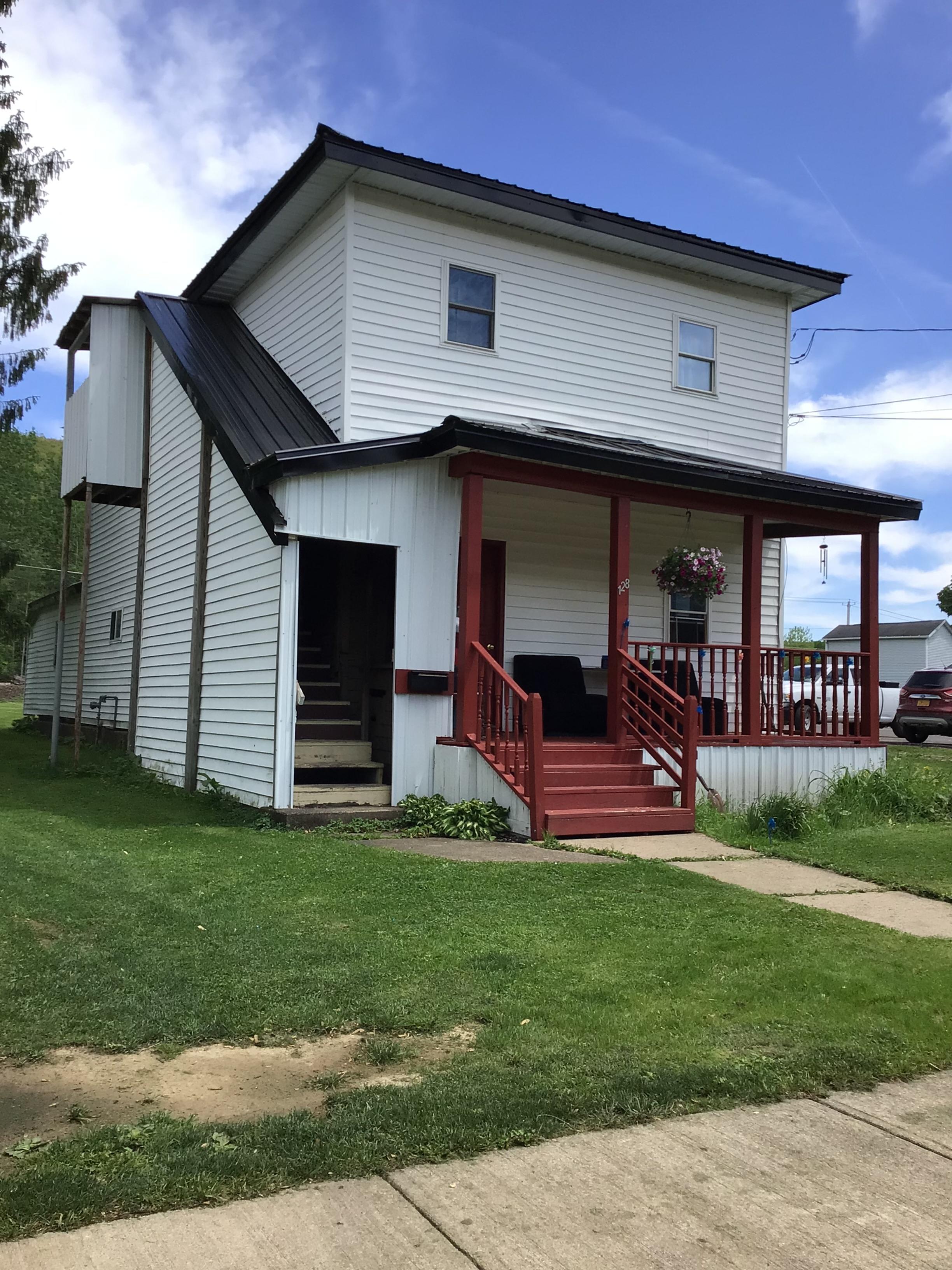 128 River Street