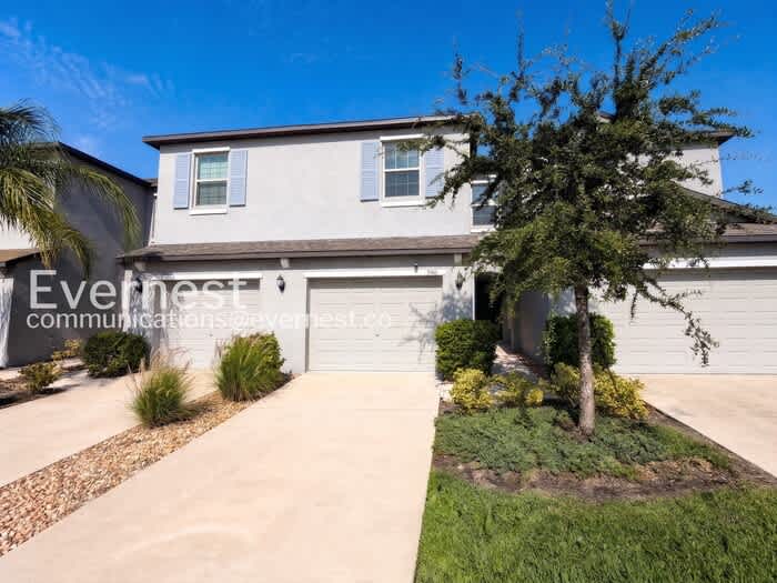 946 Royal Empress Drive – photo 1