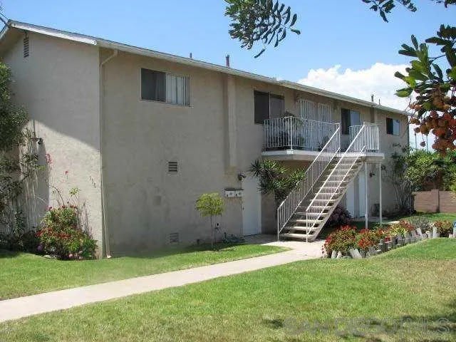 930 Ebony Ave – photo 1