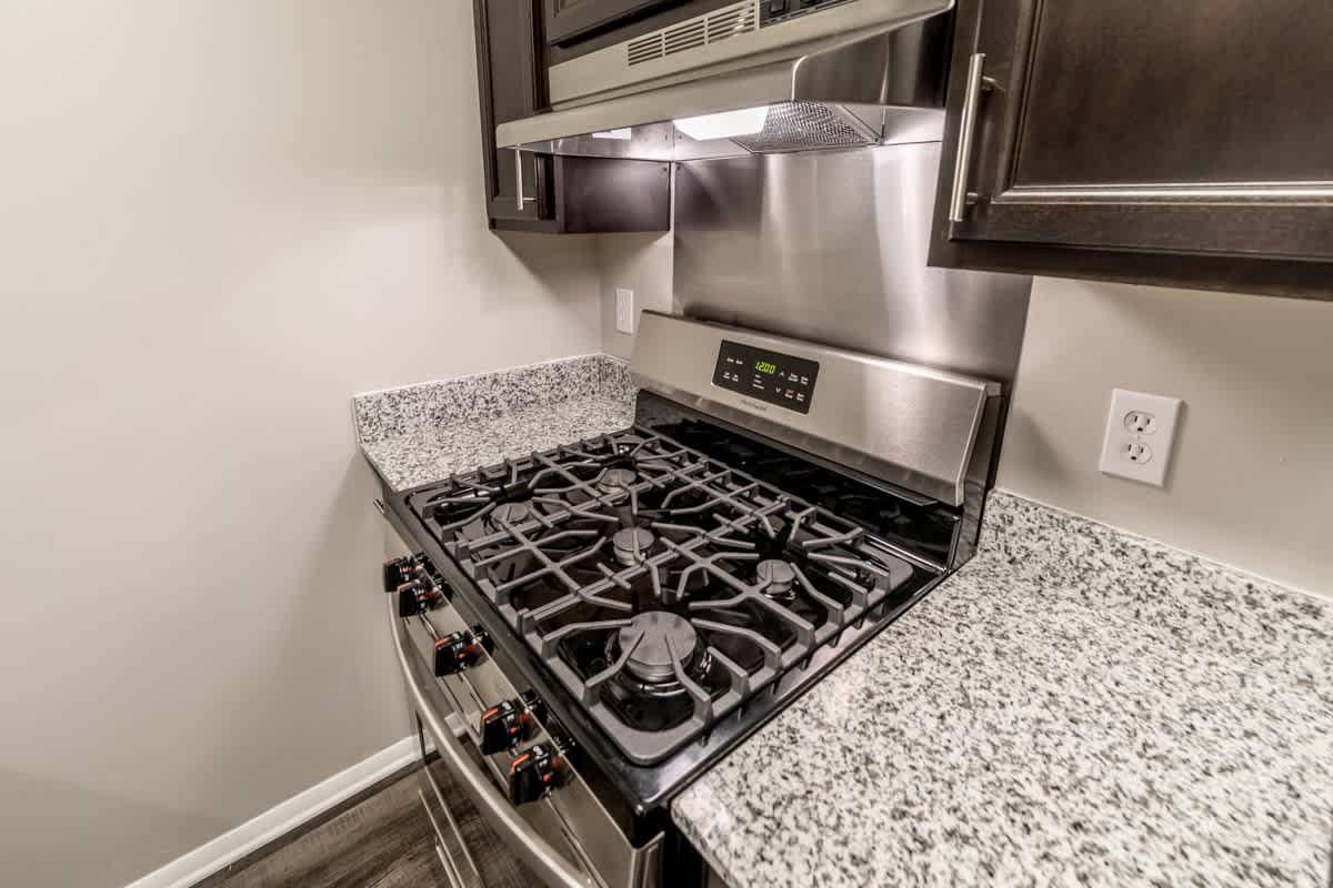Woodbridge Bloomington – photo 1