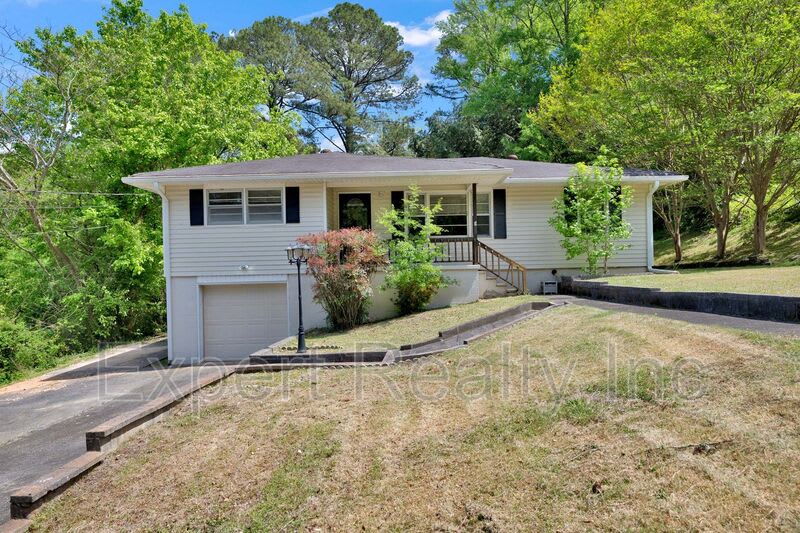 2249 4th Pl Cir NE – photo 1