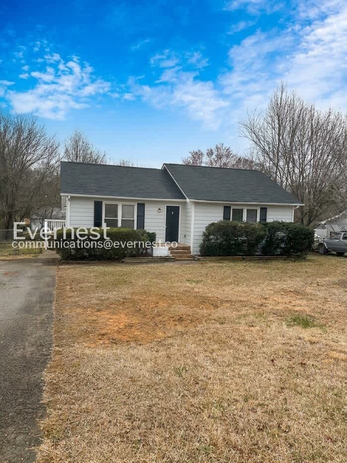 1676 Guilford Drive – photo 1