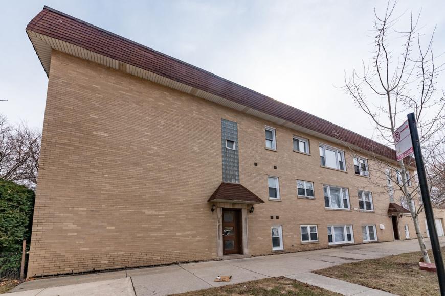 3058 N Kostner – photo 1