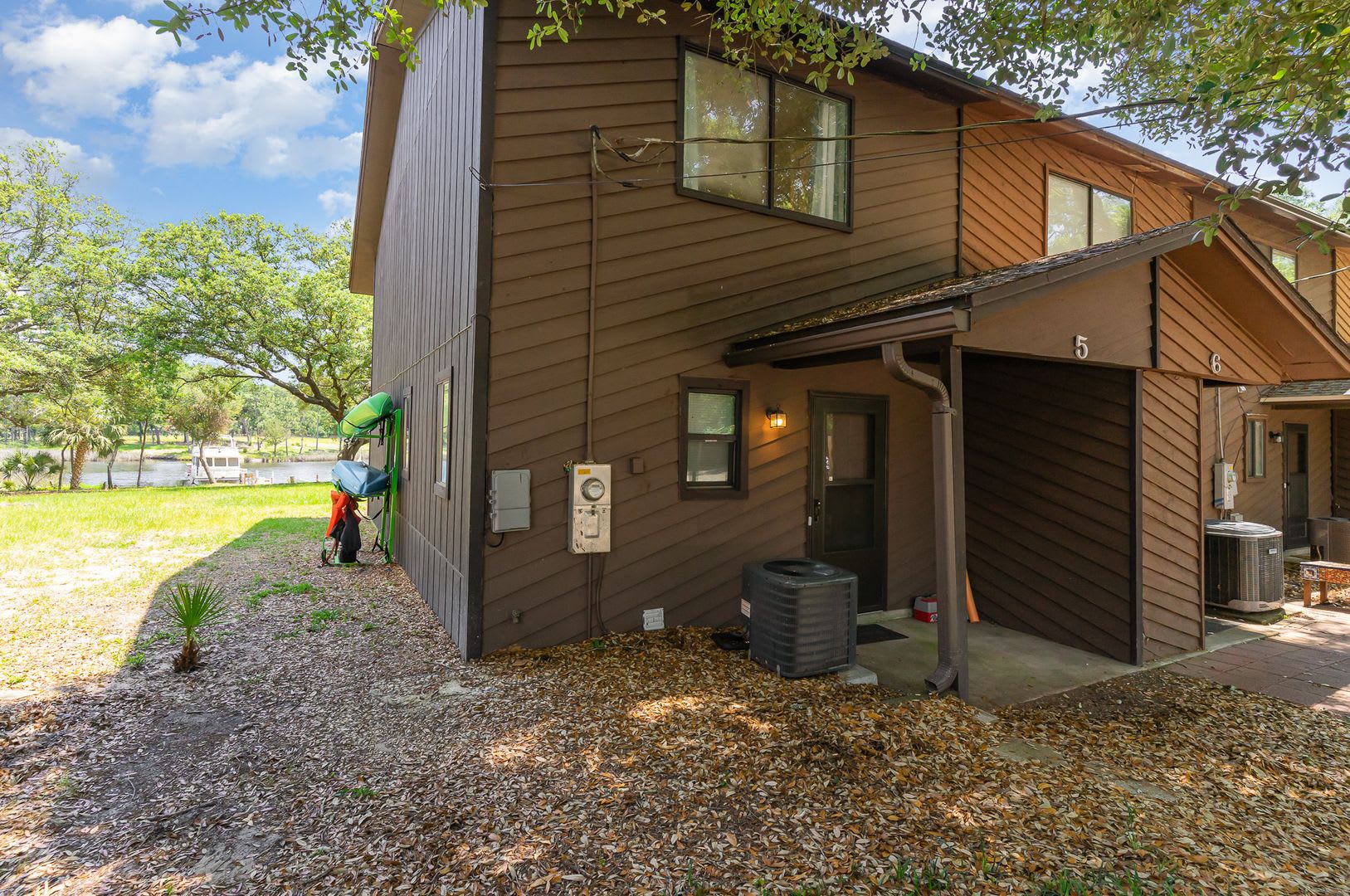 Waterfront Boatdock Fully Furnished Utilities Included Minutes From Nas Pensacola – photo 1