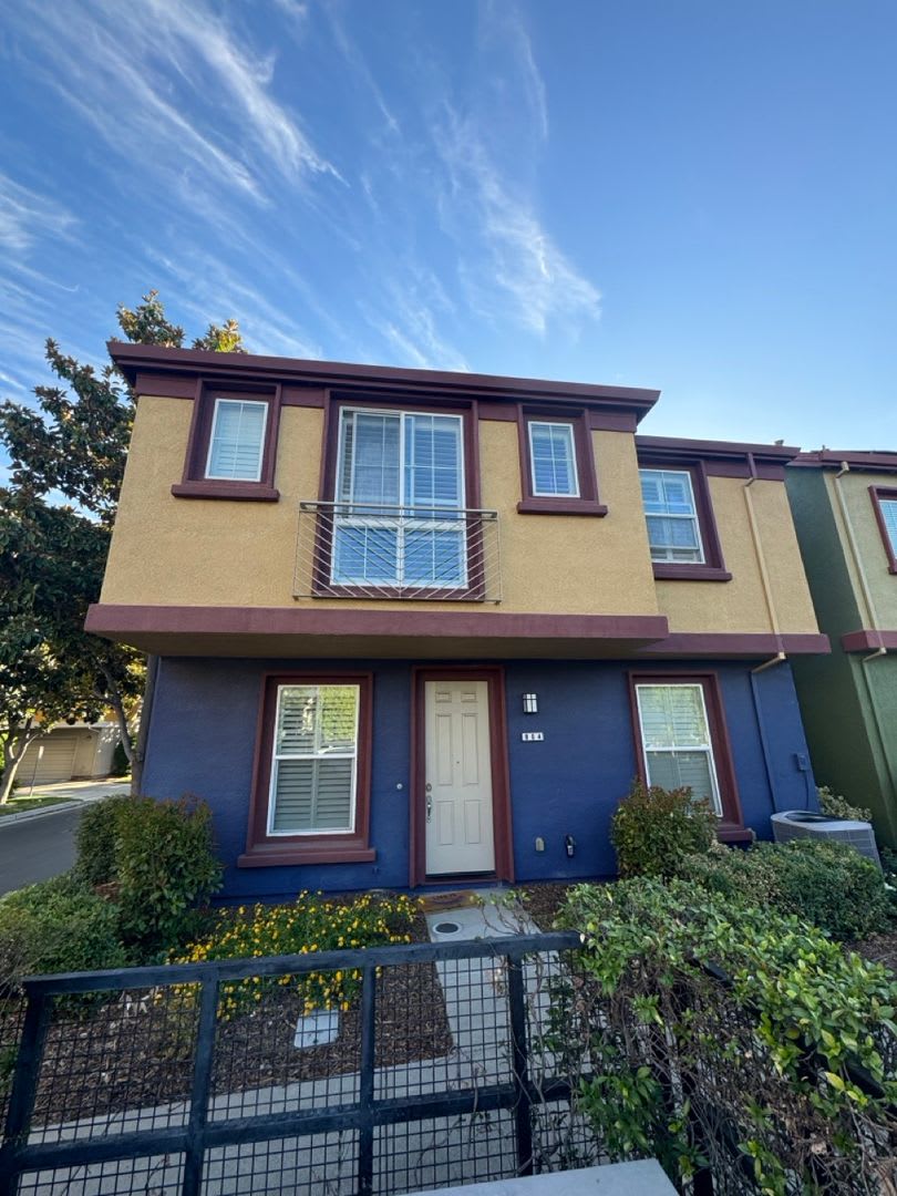 3 bedroom – photo 1