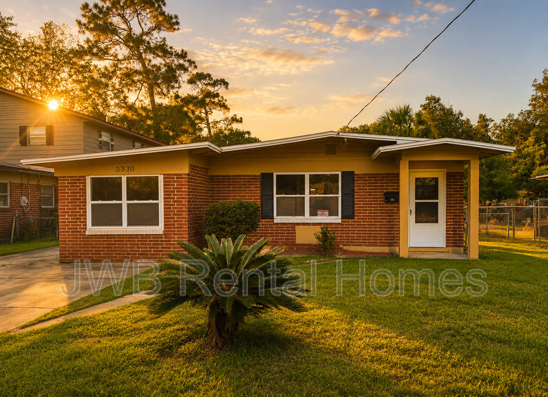 3330 Marlo St – photo 1