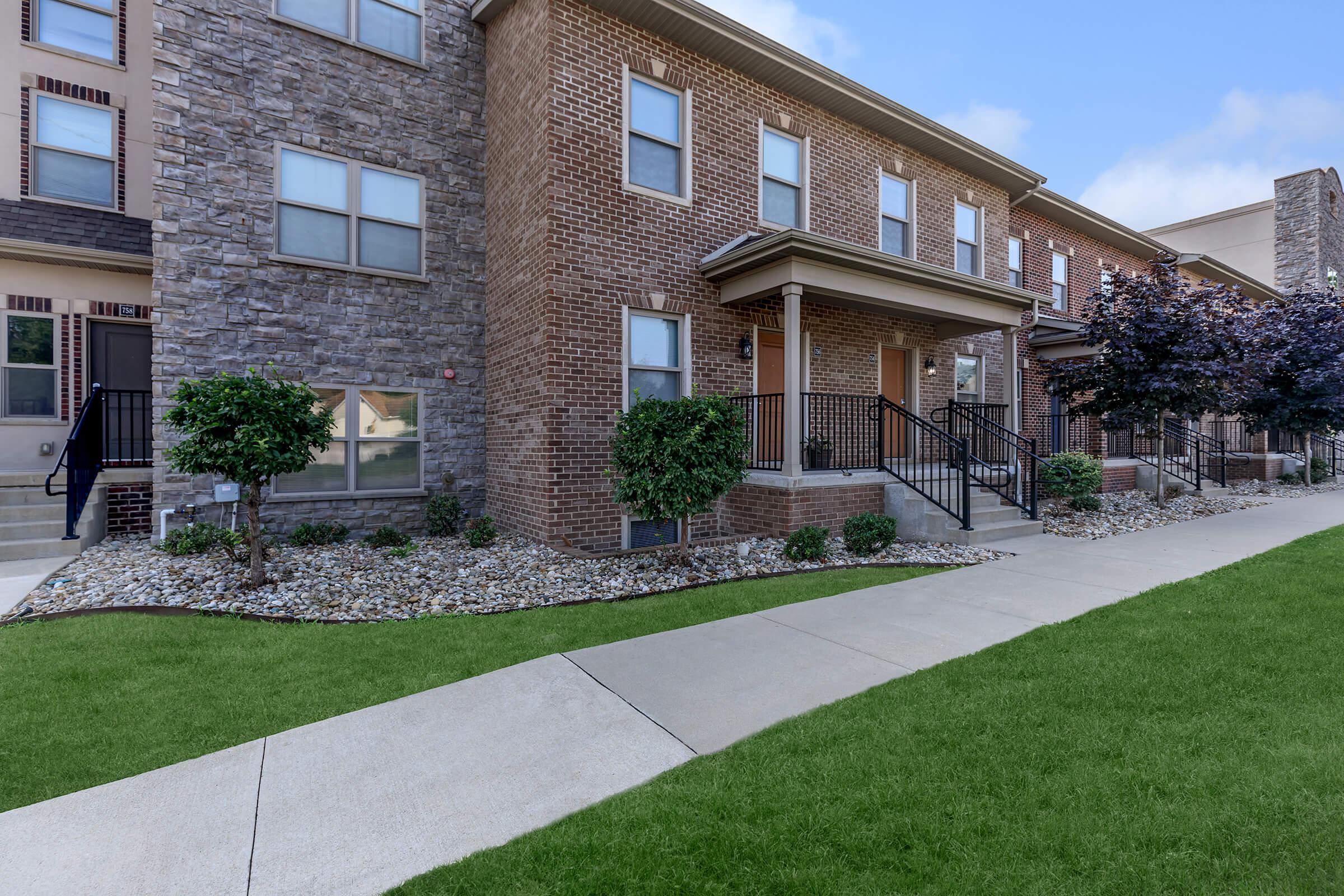 Darby Row- Student Housing – photo 1 of 4